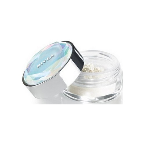 Poudre compacte NIVEA Pure et natural au thé vert N°07 CARAMEL